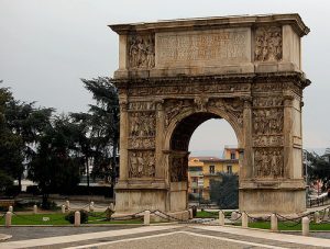 Arco Traiano