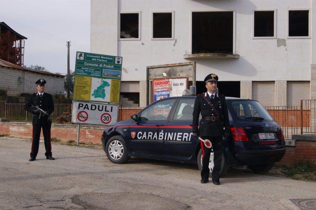 Elude la sorveglianza speciale e viene trovato in possesso di droga