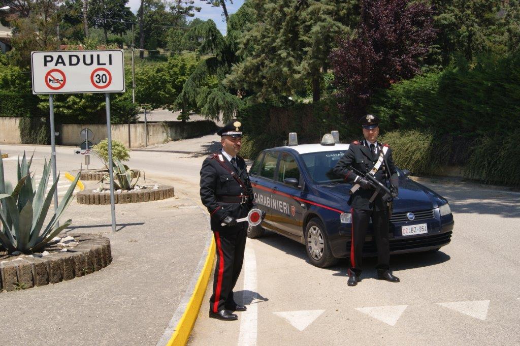 Arrestato uomo che aggredisce la moglie e poi la insegue con l’automobile