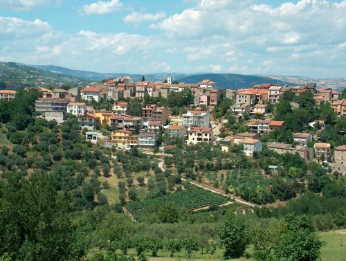 Castelpoto, bollette schok. Sorpresa per i cittadini ma non per la maggioranza consiliare