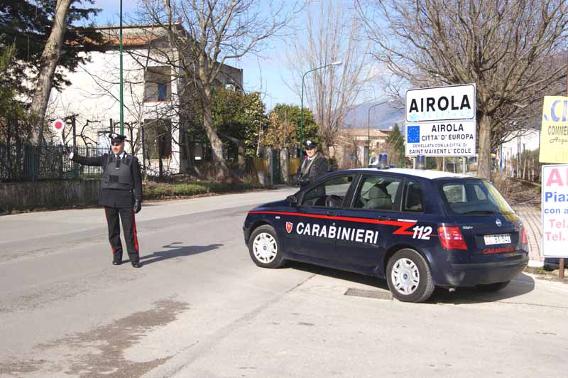 Denunciate cinque persone per la realizzazione di capannoni in difformità al permesso a costruire