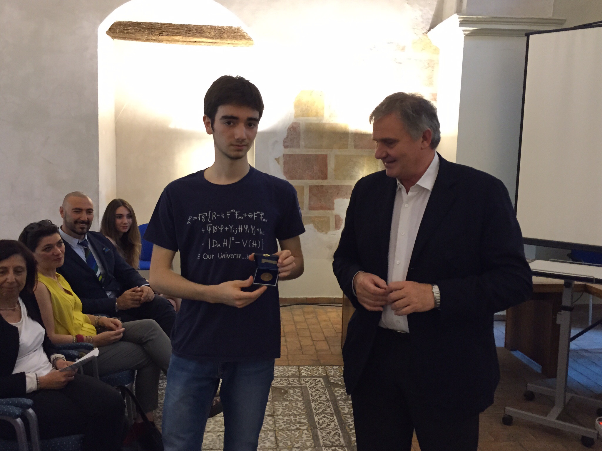 Lo studente sannita Tomaselli, oro alle Olimpiadi di matematica e fisica, ospite all’Unisannio