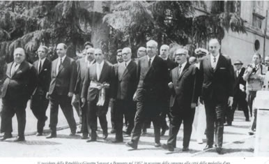 Solot, va in scena questa sera ‘Medaglia d’Oro’ che chiude la trilogia della Memoria