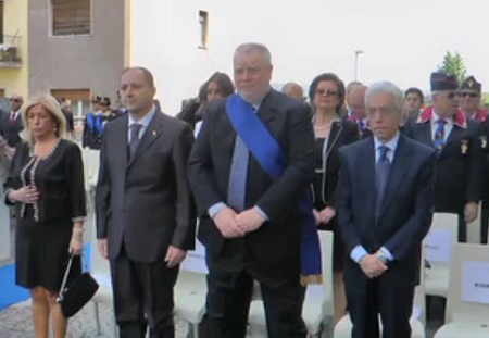 Celebrato l’anniversario della Fondazione della Polizia, Borrelli: “I poliziotti hanno dimostrato di esserci sempre”