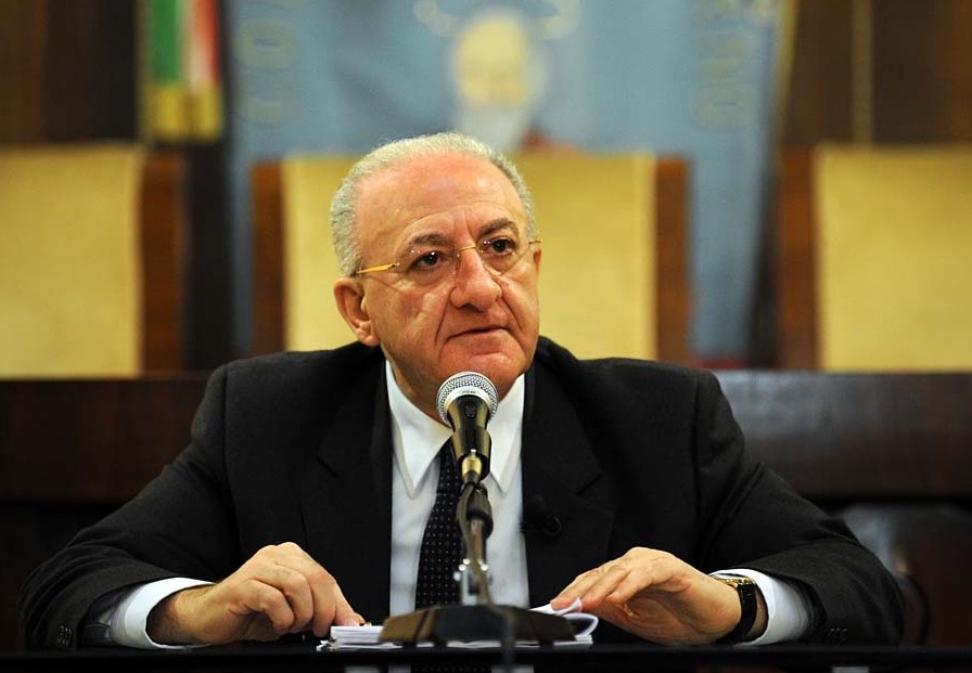 Il Governatore della Campania, Vincenzo De Luca, è commissario alla Sanità