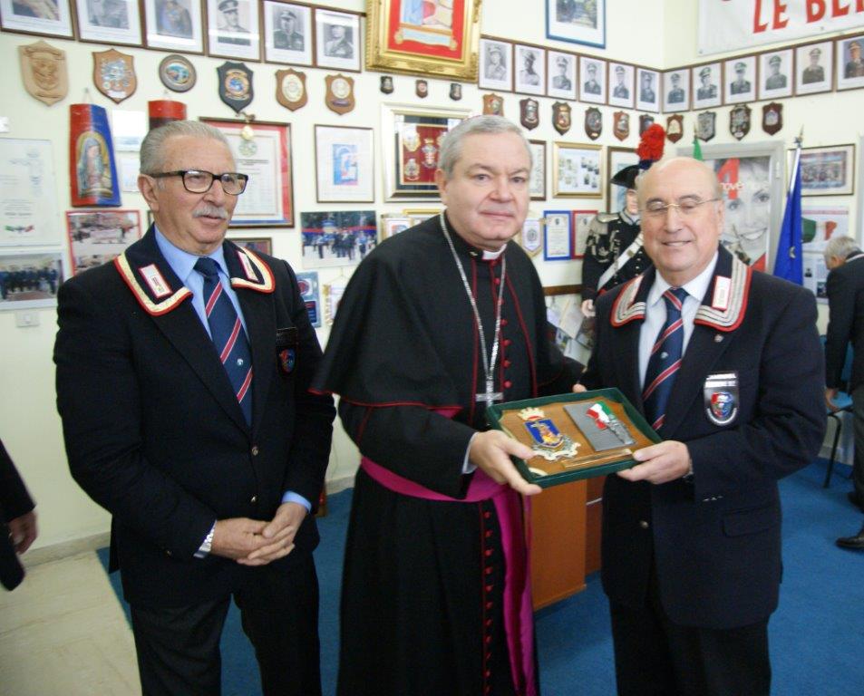 Benevento, monsignor Marcianò in visita al Comando Provinciale dei Carabinieri