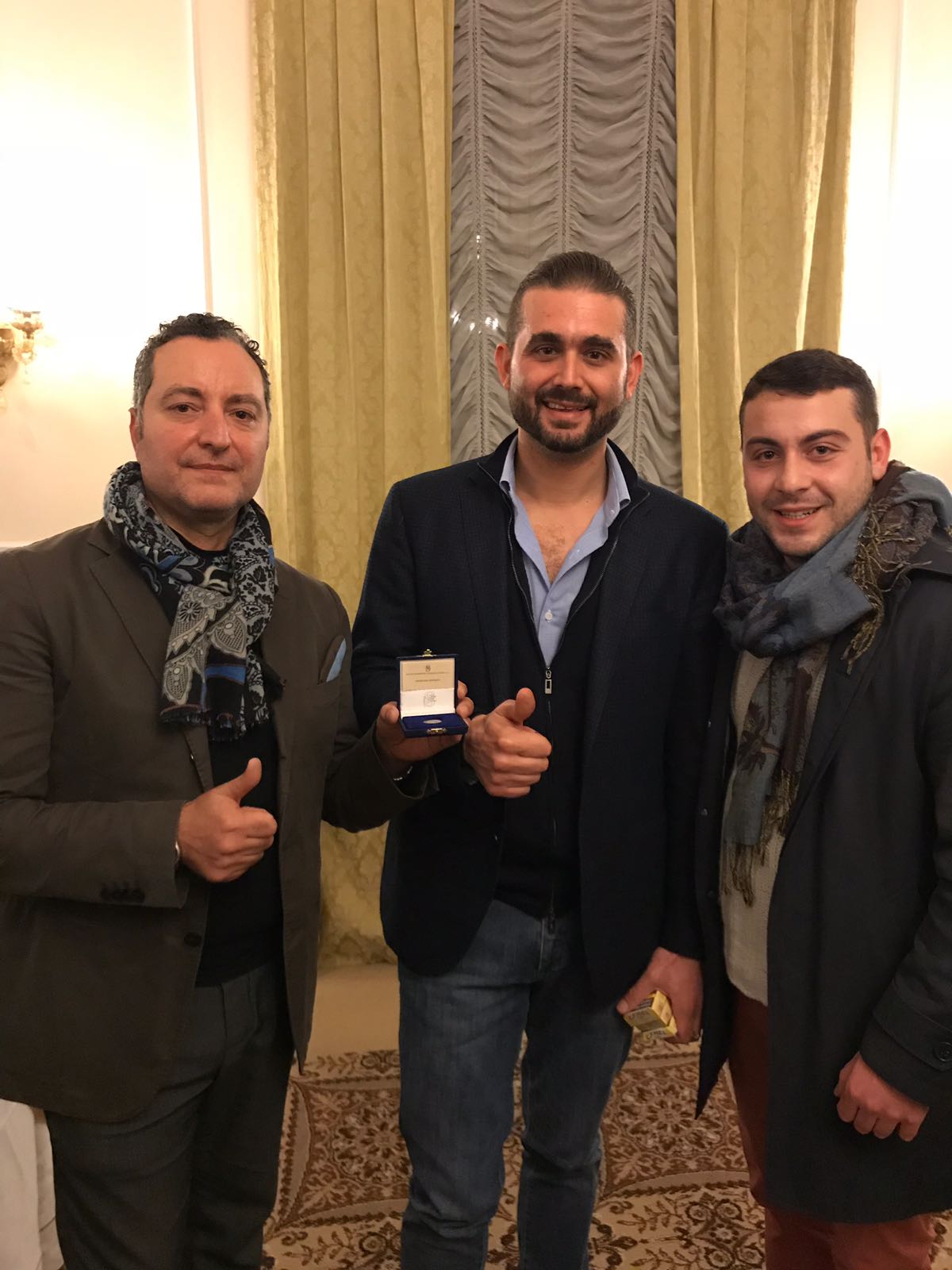 Telese, il sindaco Carofano dona al Calcio Napoli la riproduzione dell’Obolo Campano