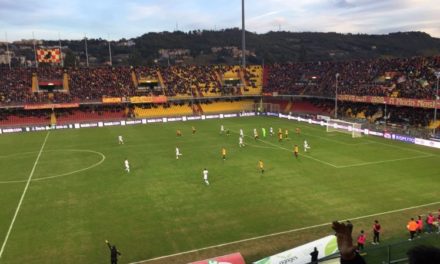 Il Benevento con più di un piede in serie A, ma ha meno appeal dell’anno scorso come spettatori: 13.053 in meno