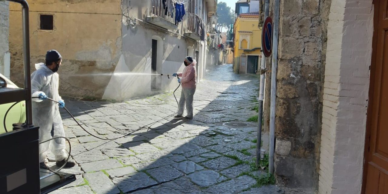 Benevento, prosegue il lavoro di disinfestazione e santificazione  delle vie cittadine