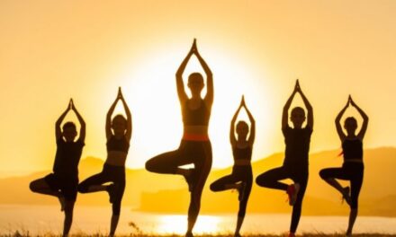 Puglianello, riparte oggi l’iniziativa ‘Yoga in Villa’