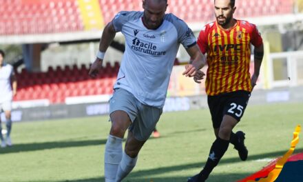 Il Benevento soffre ma vince: col Bologna arrivano tre punti preziosi