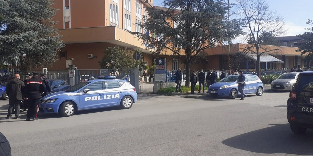 Manutenzione strade provinciali, in mattinata la protesta dei lavoratori