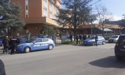 Manutenzione strade provinciali, in mattinata la protesta dei lavoratori