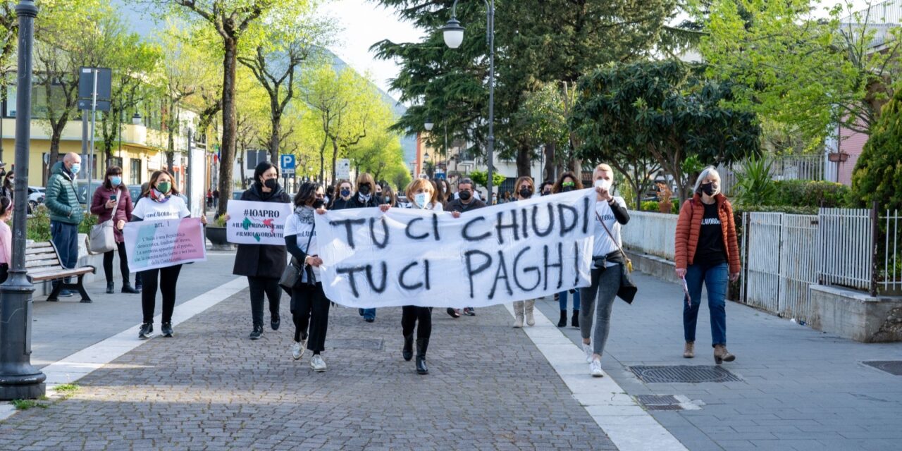Protesta dei commercianti: l’impegno dell’amministrazione e il ringraziamento ai sindaci partecipanti