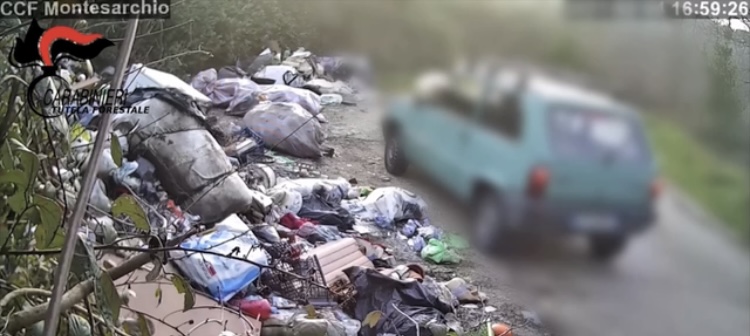 Ceppaloni, 800 kg di rifiuti sversati illecitamente