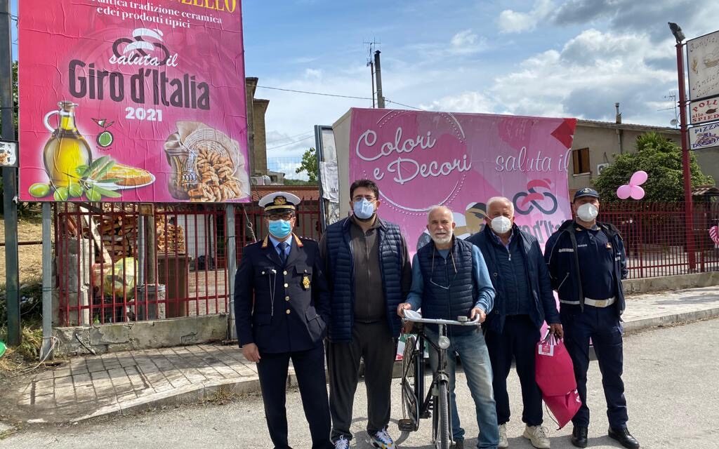 Il Giro d’Italia fa tappa a San Lorenzello che premia il primo arrivato