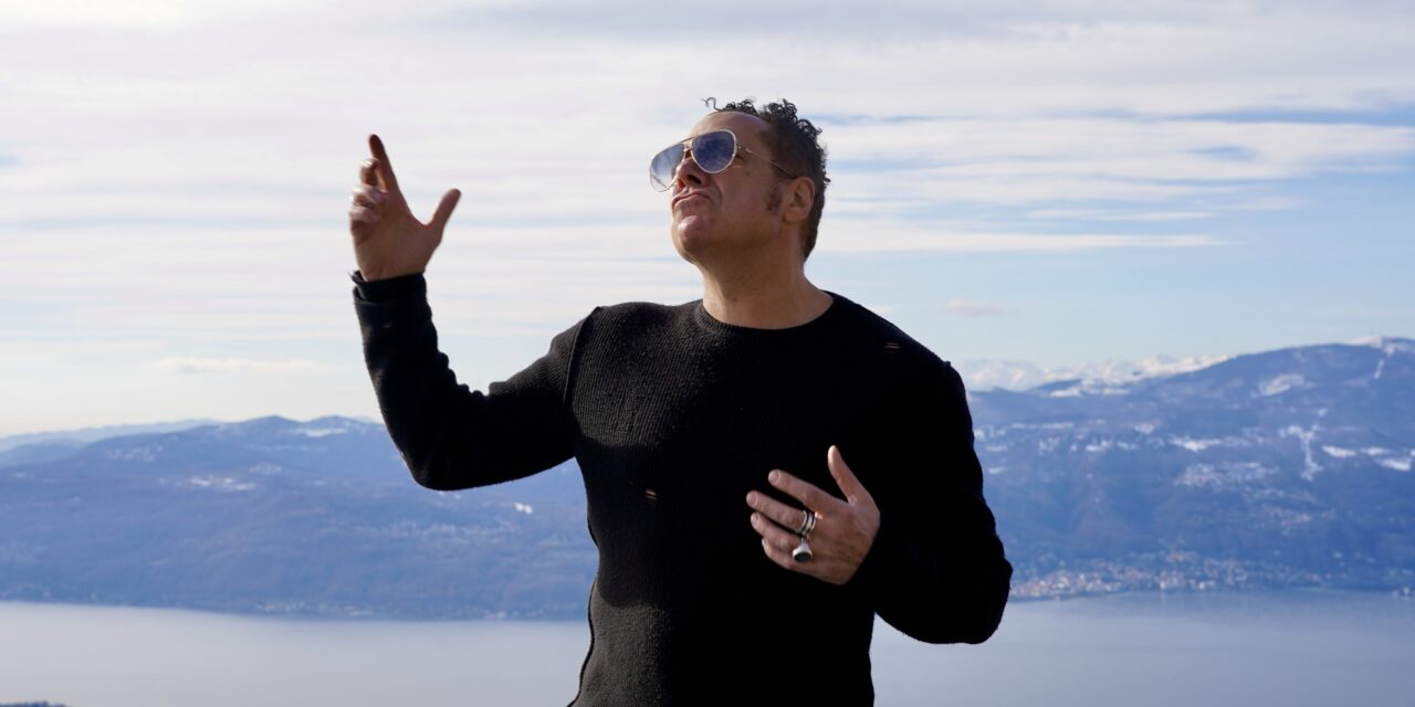 La musica di Joe T Vannelli, domani, animerà l’invaso della diga di Campolattaro. Sinergia tra musica ed elettricità