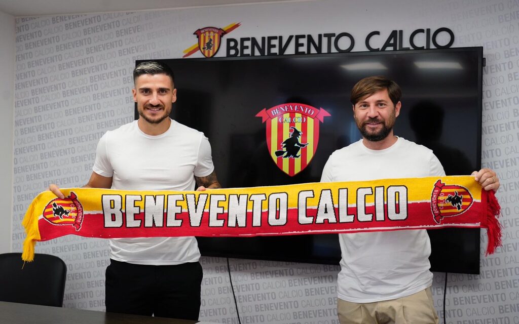 Ora è ufficiale: Acampora è un nuovo giocatore del Benevento