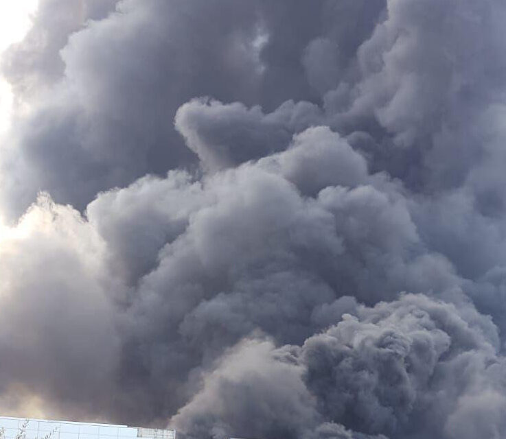 Airola, grave incendio capannoni Sapa. L’Arpac: valuta danni ambientali