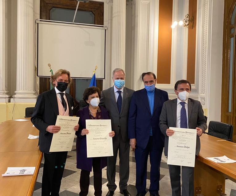 Consegna onorificenze al direttore ASL e ai responsabili servizio epidemiologico e ambulatoriale ASL di Benevento