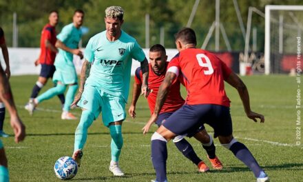 Benevento ko 1-0 in amichevole con il Cosenza: decide Prestianni