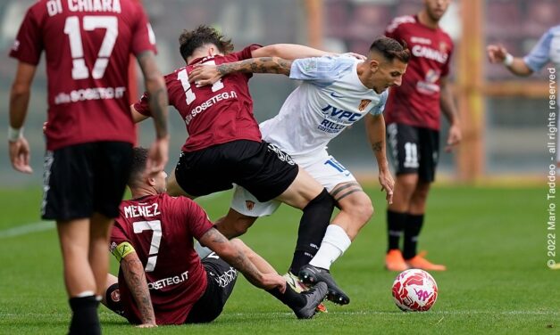 Il Benevento rimonta la Reggina, 2-2 pirotecnico al Granillo