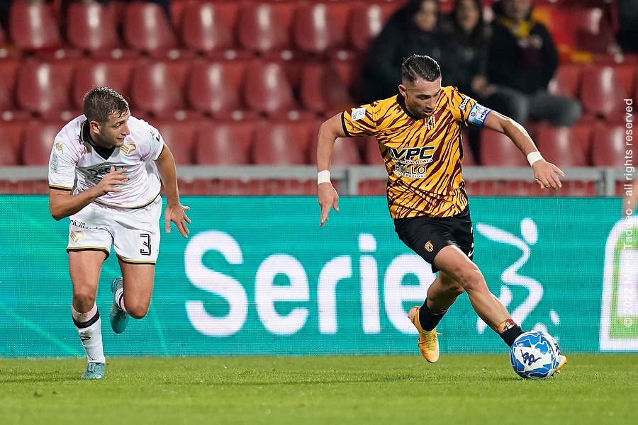 Il Benevento perde in casa contro il Palermo e rivede i fantasmi