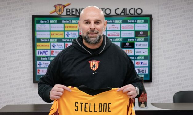 C’è anche l’ufficialità: Roberto Stellone è il nuovo allenatore del Benevento