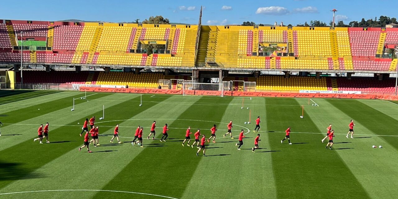 Benevento, patto salvezza con i tifosi: allenamento con confronto al Vigorito