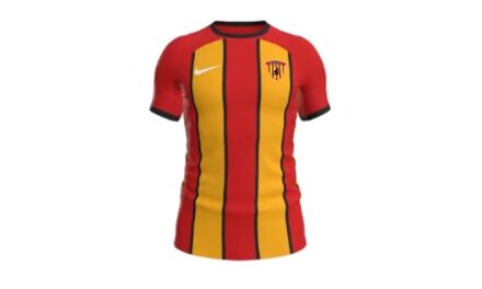 Benevento in ritiro, i tifosi apprezzano la nuova maglia