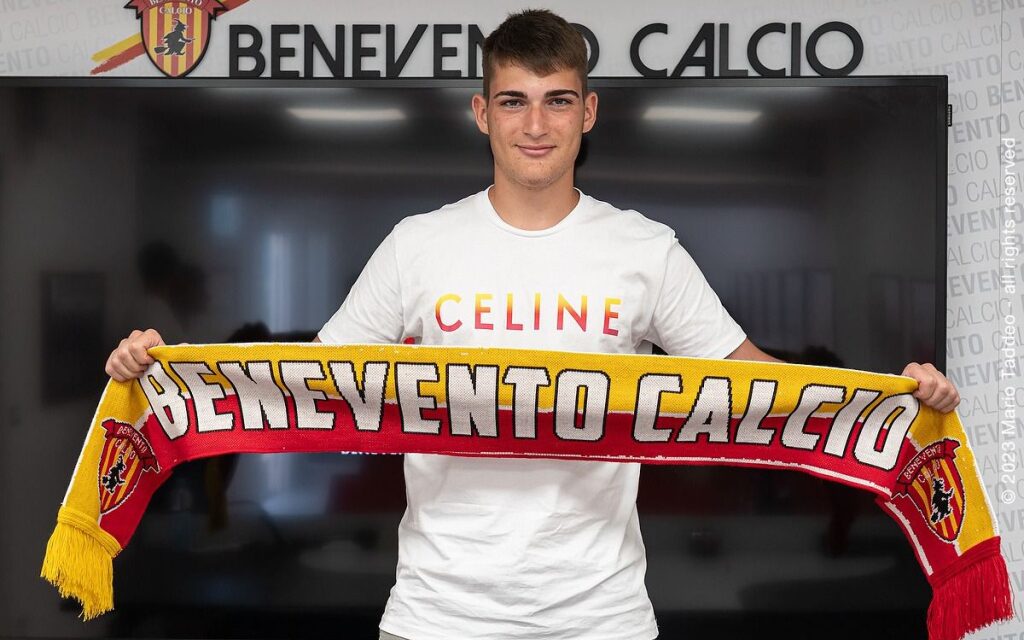 Benevento, primo contratto da professionista per il portiere Nunziante