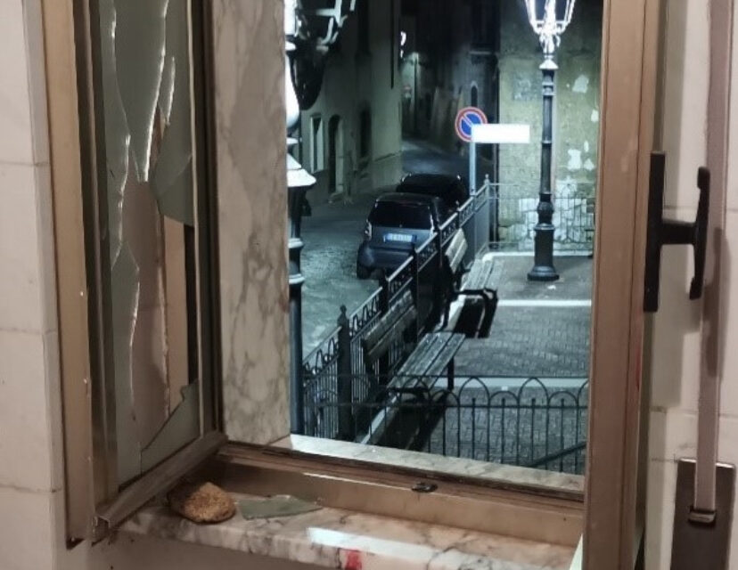 Arpaia, NONNO CORAGGIOSO METTE IN FUGA IL LADRO ARRESTATO IN FLAGRANZA DI REATO DAI CARABINIERI