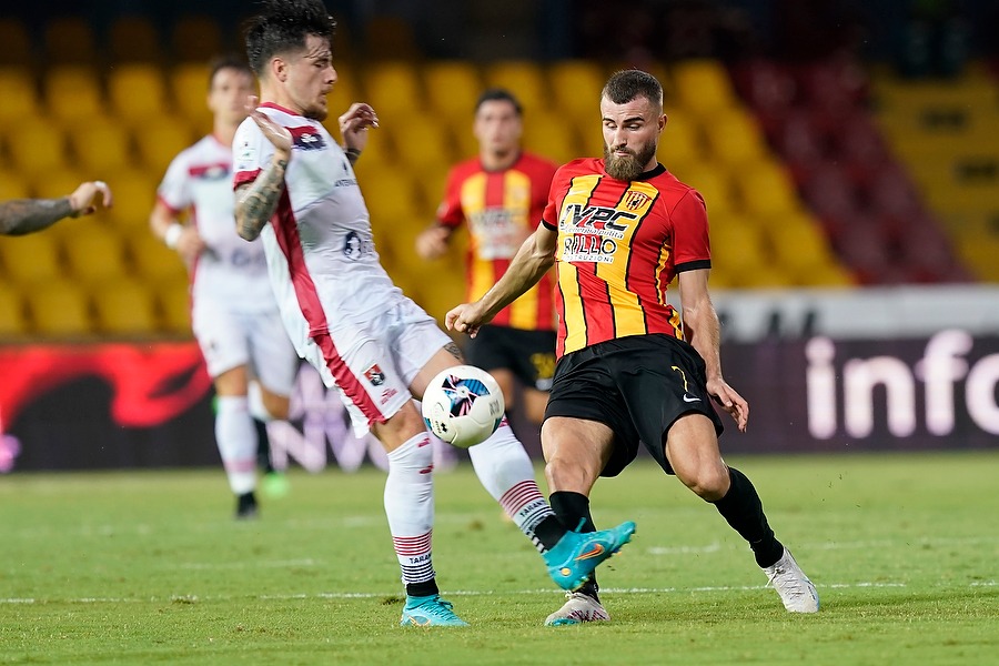 Benevento, è notte fonda: il Catania passeggia al Vigorito e si impone 4-0