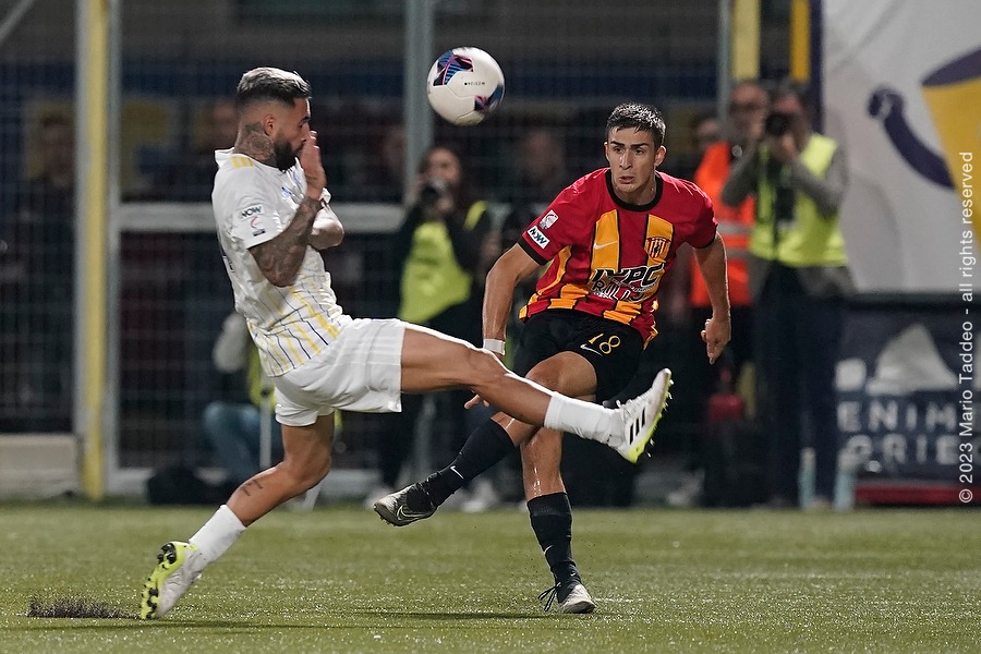 Il Benevento soffre ma conquista un punto prezioso a Cerignola