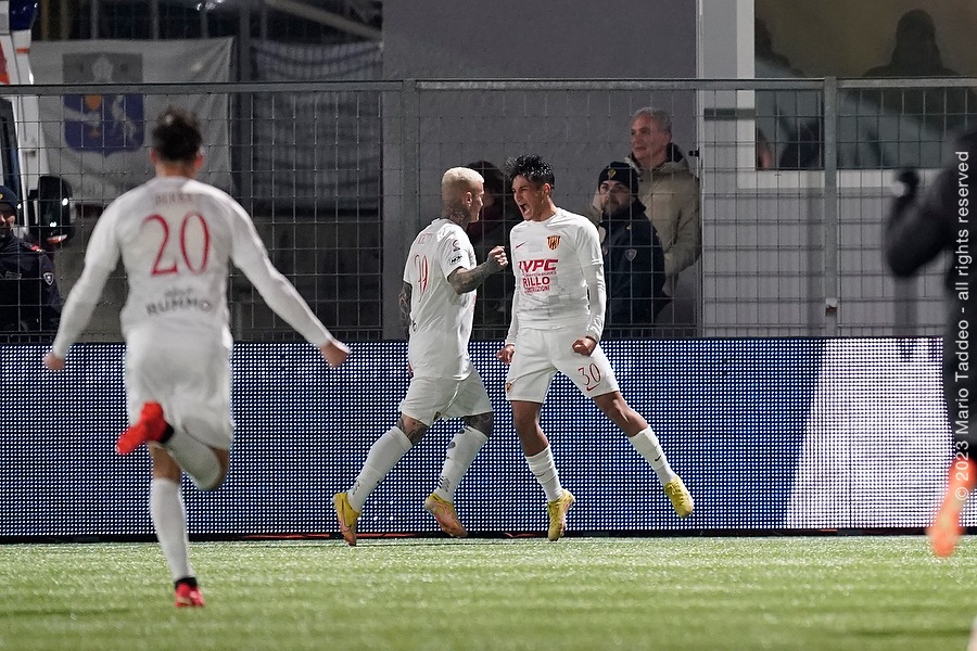Ciciretti e Carfora rilanciano il Benevento, vittoria in rimonta a Picerno