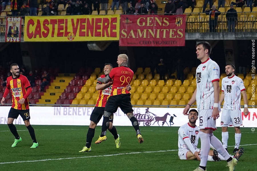 Benevento implacabile contro il Sorrento, è show al Vigorito