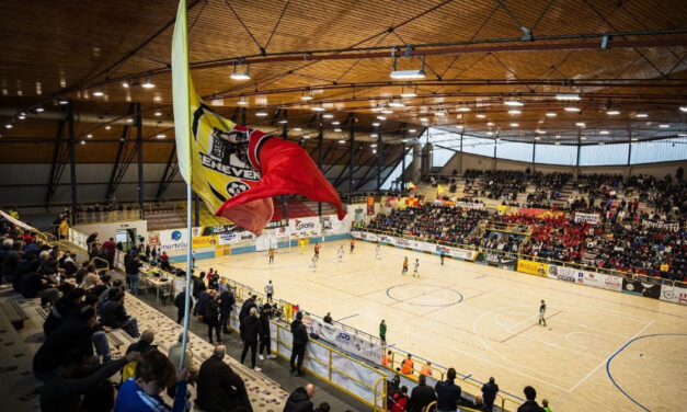 Il PalaTedeschi si tinge d’azzurro: a dicembre arriva la Nazionale di futsal. Benevento 5: “Premio a città e società”