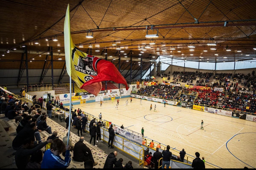 Il PalaTedeschi si tinge d’azzurro: a dicembre arriva la Nazionale di futsal. Benevento 5: “Premio a città e società”