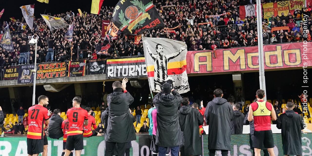 Il Benevento riacciuffa l’Avellino nel finale: è 2-2 al Vigorito