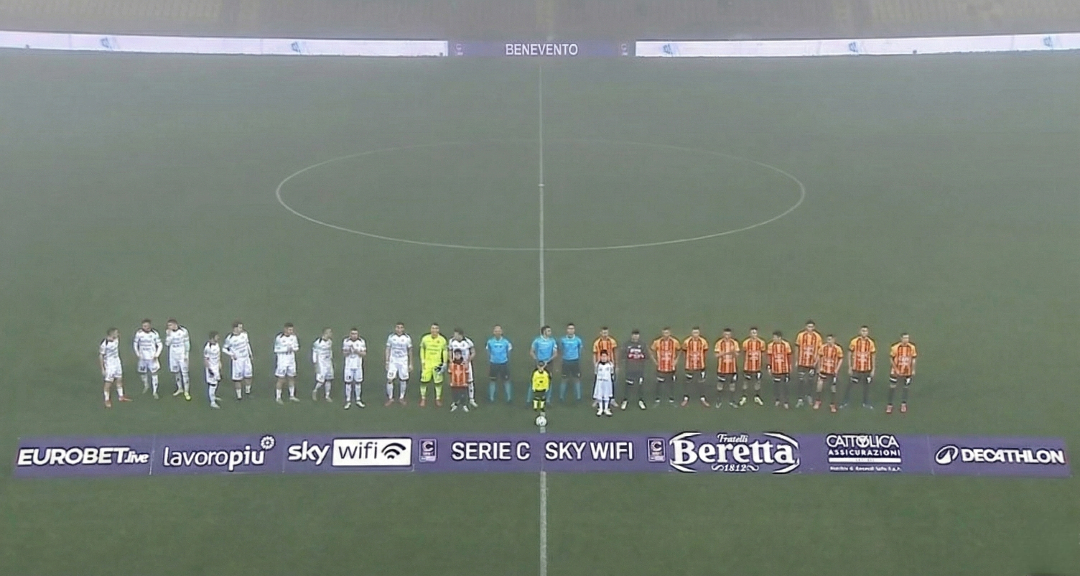 Vittoria al cardiopalma: Benevento-Crotone 2-1 con gol decisivo di Carfora