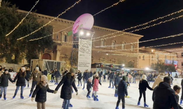 Benevento, verso la chiusura la XIX edizione della pista di ghiaccio in Piazza Roma: bilancio positivo per l’affluenza