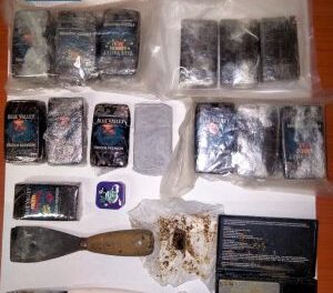 Polizia, sequestro di hashish sulla Strada Statale Appia