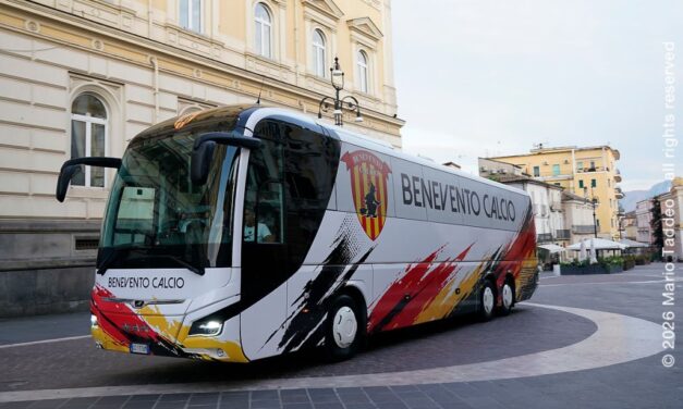 BENEVENTO CALCIO, LA NUOVA PELLE DEL PULLMAN