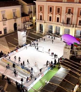Benevento, grandi novità per il Natale sul ghiaccio: il 26 novembre la presentazione della 20ª edizione in Piazza Roma