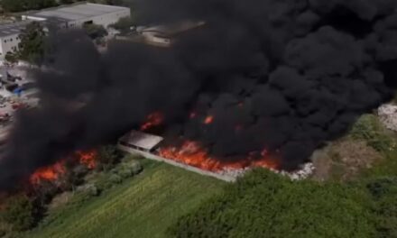 Incendio ad Airola (Bn), in corso intervento dell’Arpa Campania